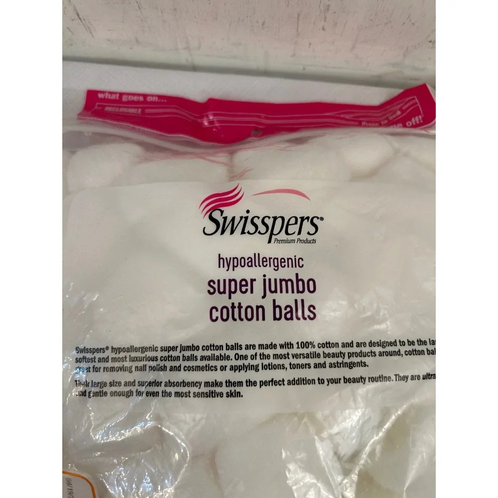 Swisspers Cotton Balls 140 Count White Super Jumbo Hypoallergenic Unisex